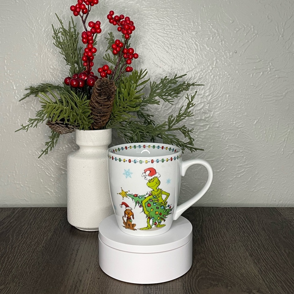 The Grinch who stole Christmas mug